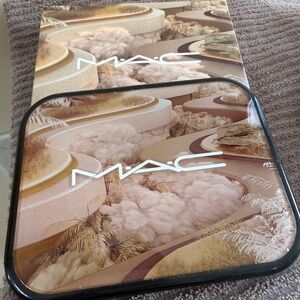 MAC Connect in Colour Eye Shadow Palette